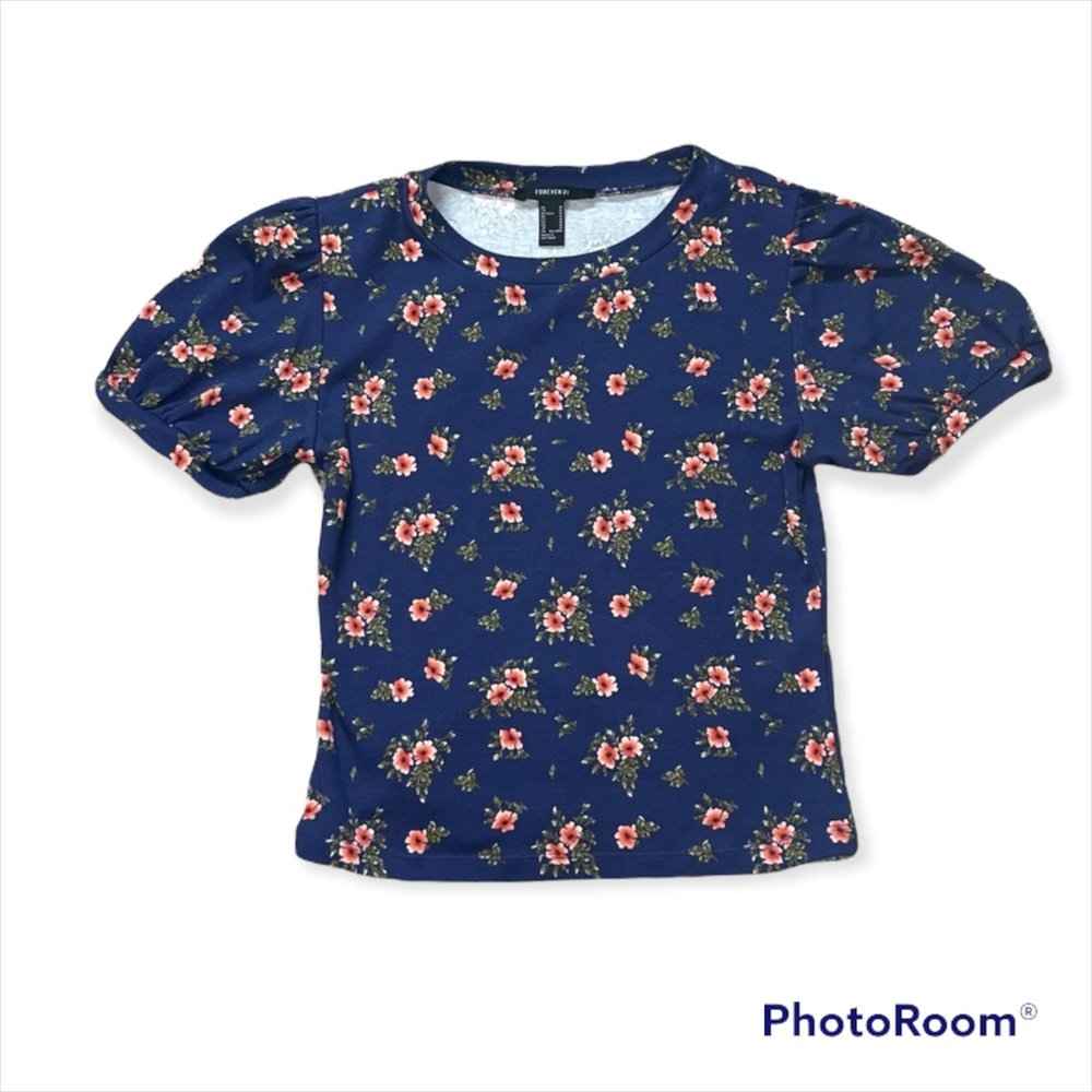 Free*** Forever 21 Floral Puff-Sleeved Top